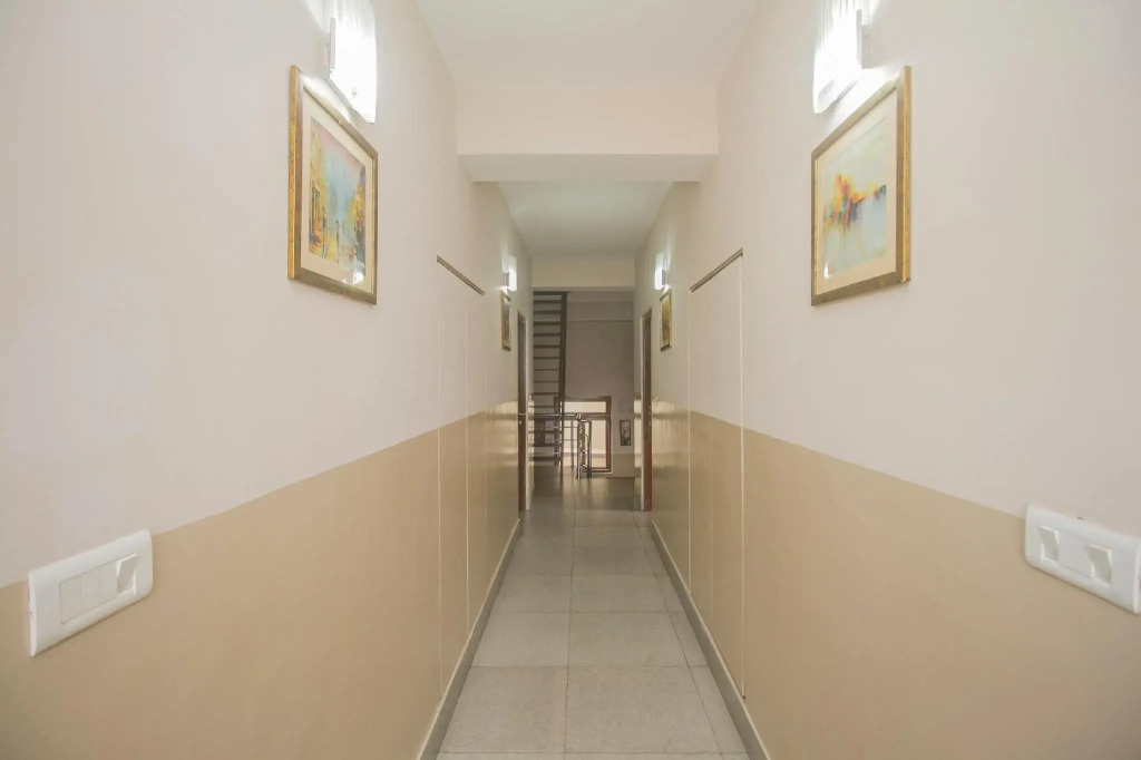 Capital O 63520 The CMS Group Hotel Iinorri