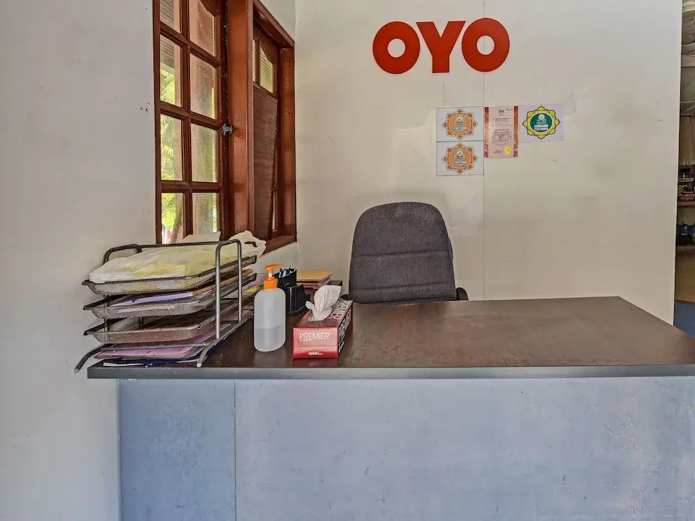 OYO 90278 Redzwan's Beach Resort