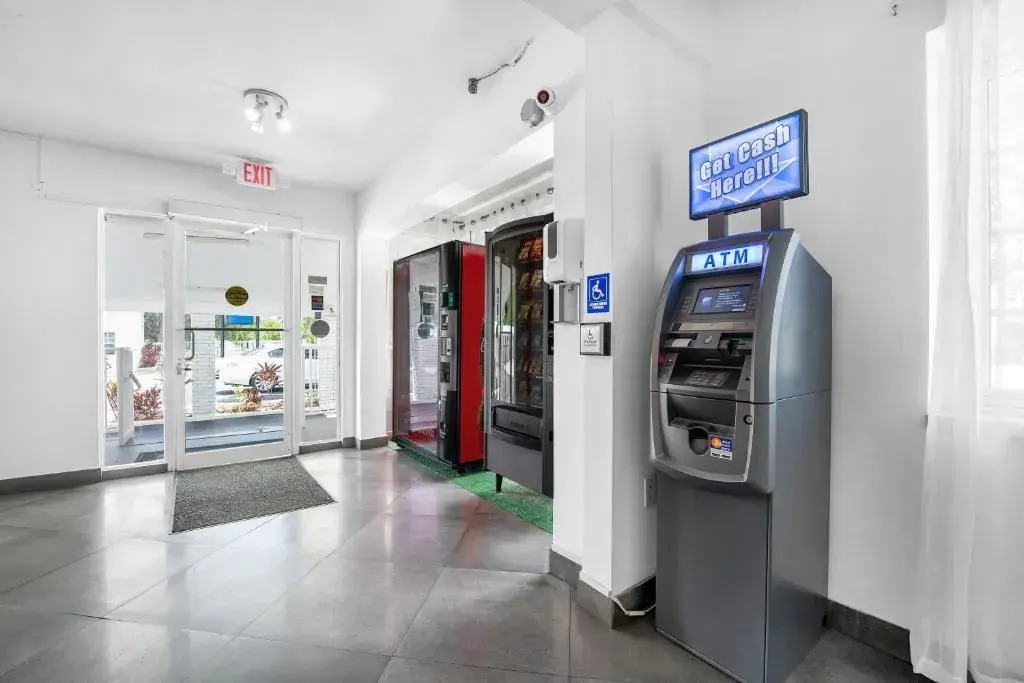 Travelodge by Wyndham Miami Biscayne Bay