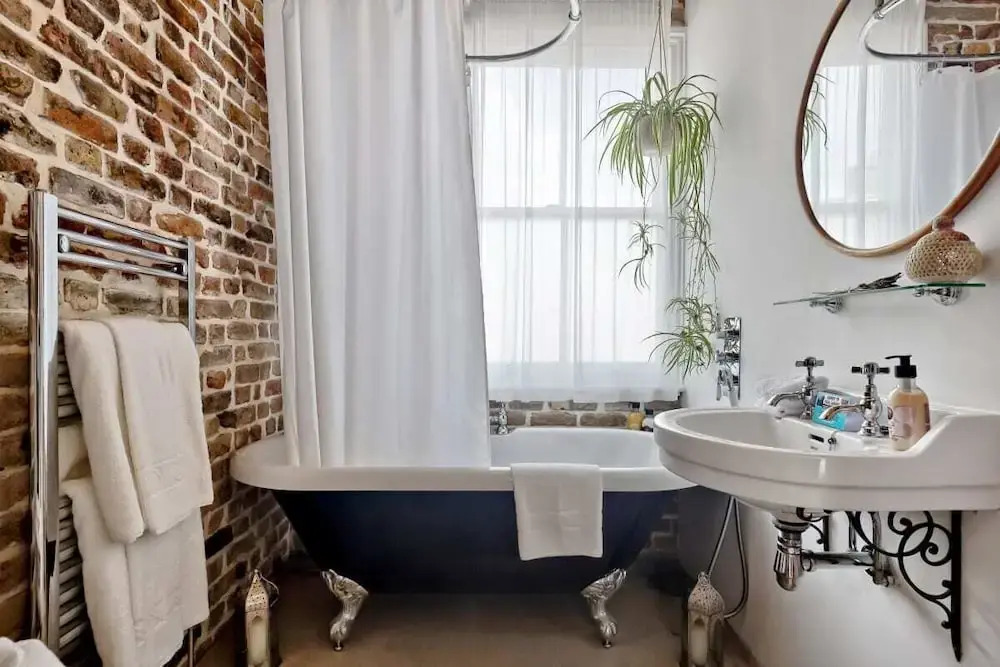 Bright and Stylish 2 Bed apt W/garden in Hoxton
