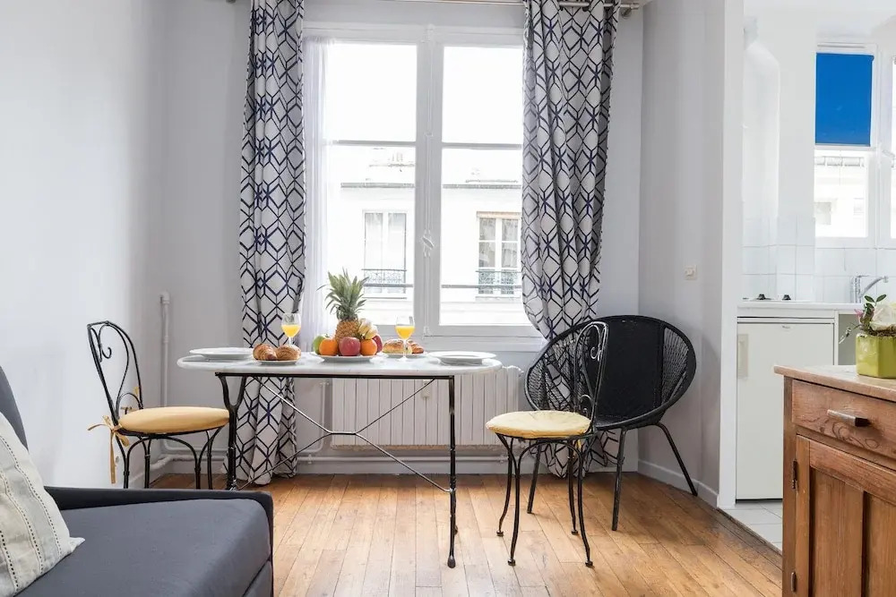 Place des Vosges - Bastille Apartment