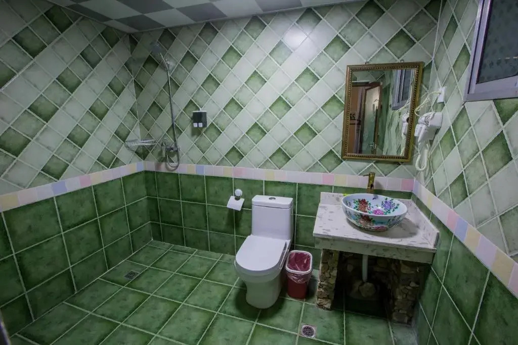 Zhangjiajie April Day Hostel