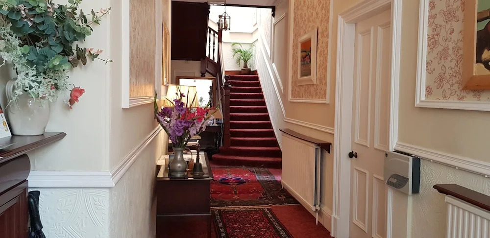 Arden House - rooms with continental breakfast