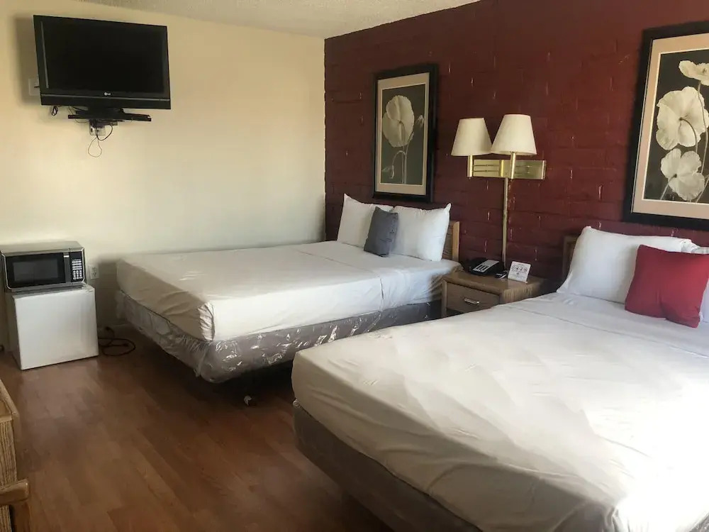 Lazy 8 Motel