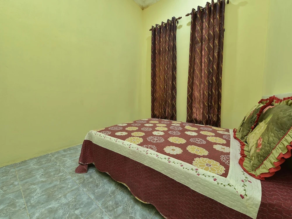 OYO Home 90607 Casaria Besut