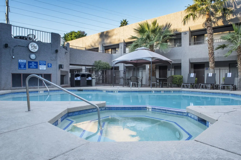 Tempe by the Mall Phoenix Airport Hotel
