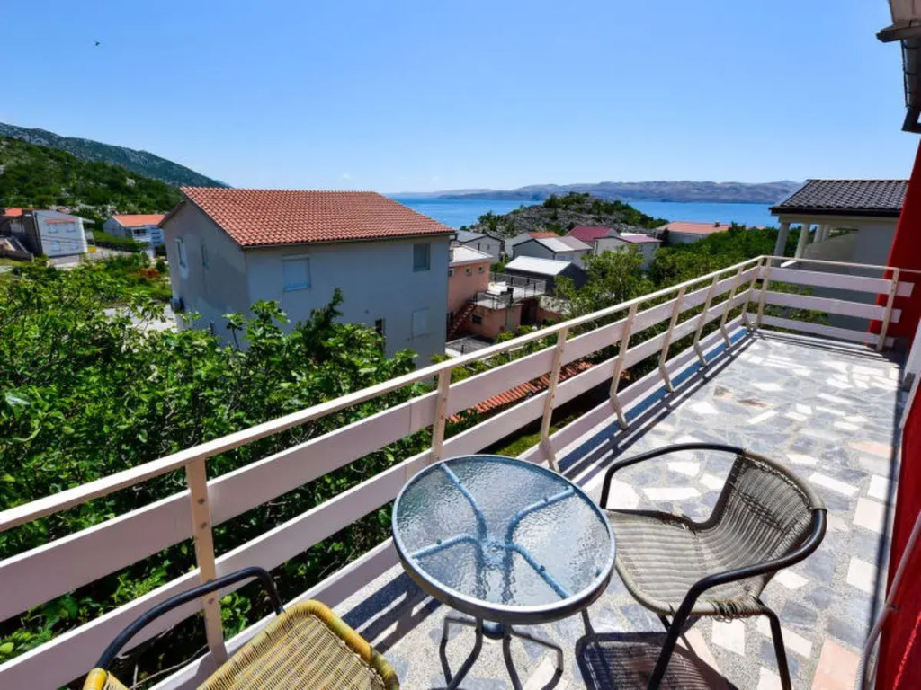 Apartment Jelena Karlobag