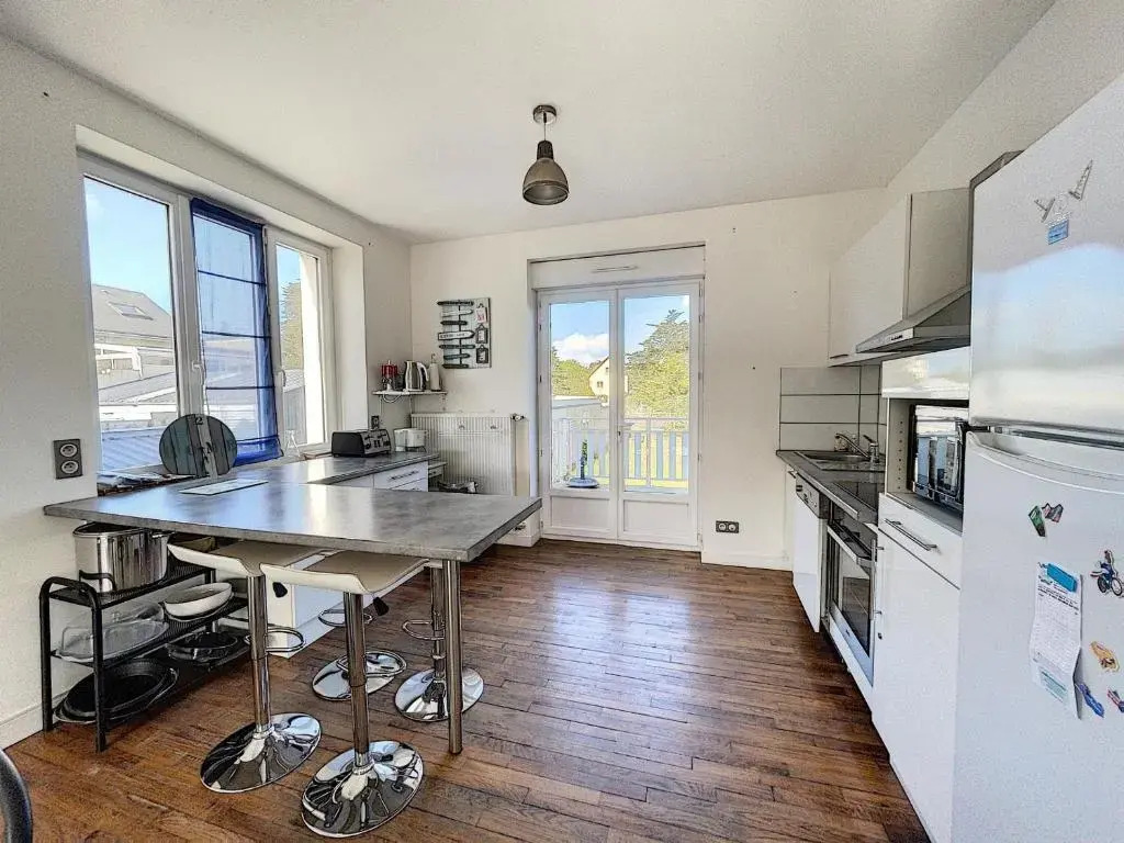 Maison Jullouville, 7 pièces, 9 personnes - FR-1-361-164