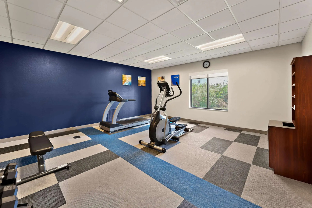 Comfort Suites Columbus East Broad
