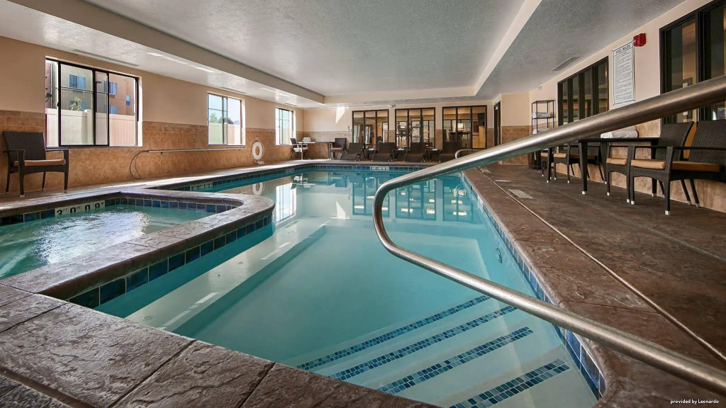Best Western Plus Airport Inn & Suites