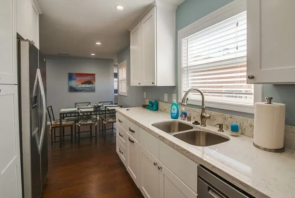 Hang Ten 3 Bedrooms 2 Bathrooms Home