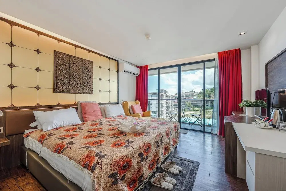1BR Near Kata Beach Kids Pool C184