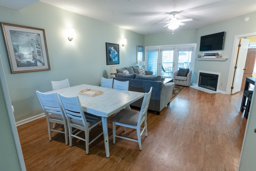 Windermere Coastal Retreat 7c 2 Bedroom Condo