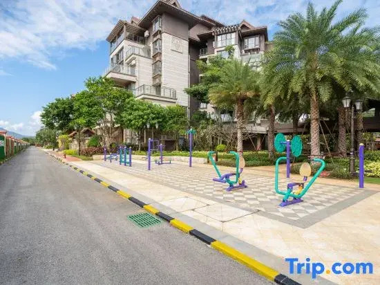 Liangting Boutique Holiday B&B (Houhai Duty-Free City Store)