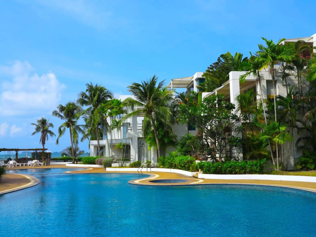 Natural Villas -Front Samet - Beach front 3BR with Pool