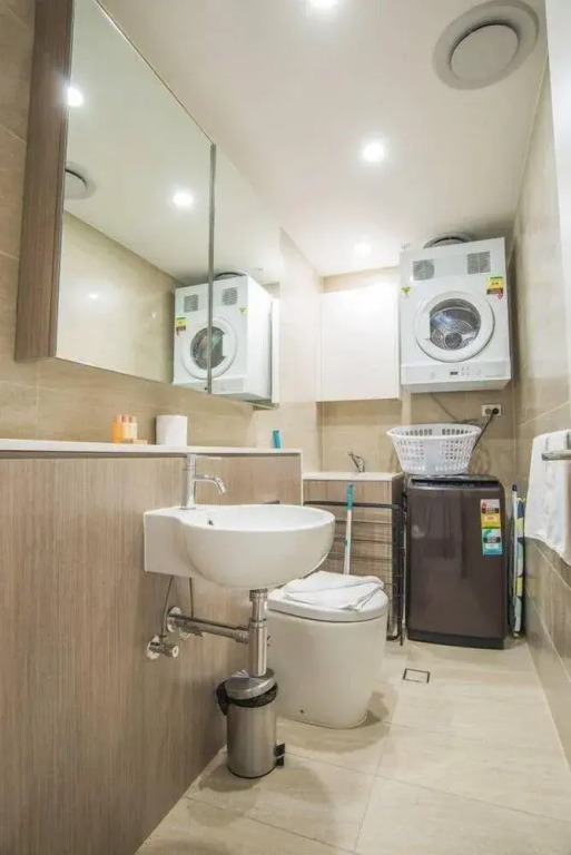 Lovely & Luxurious Townhouse In Zetland