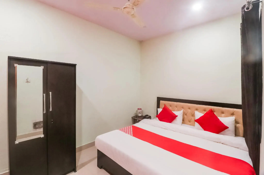 OYO Flagship 65281 Dev Residency