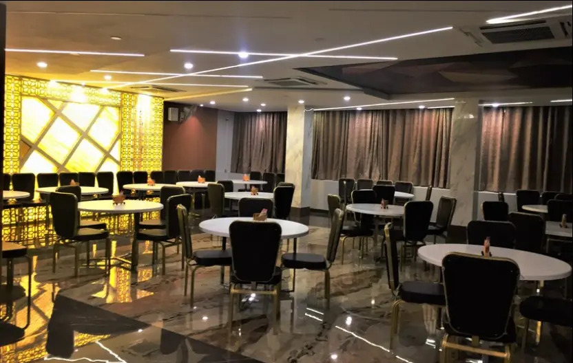 Hotel Bharat