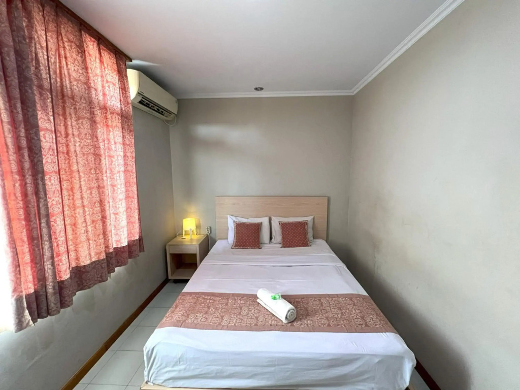 OYO 3819 Hotel Winotosastro