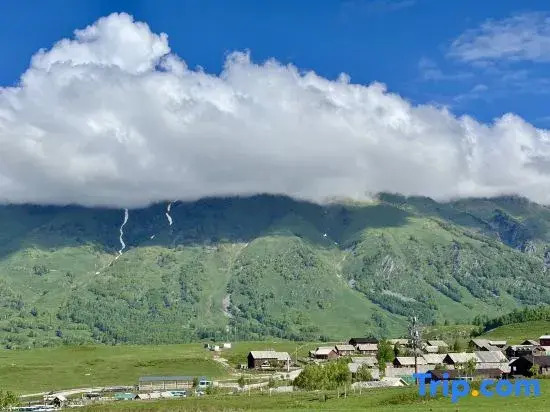Hemu Fangye Mountain House