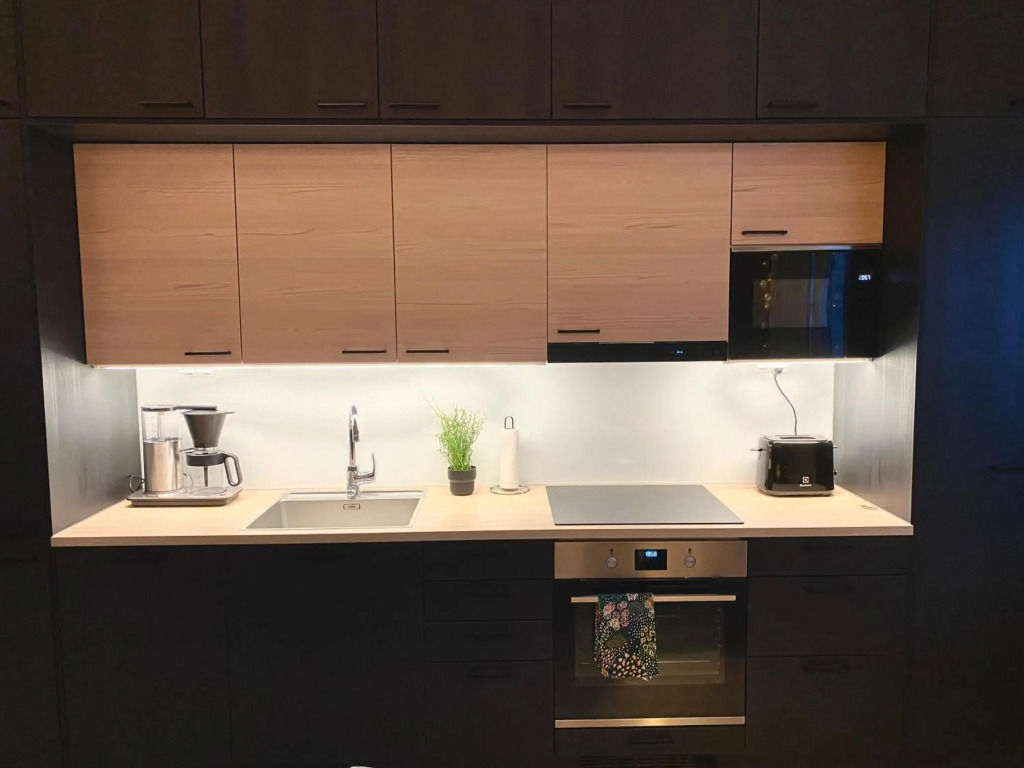 City Home Alvari, free parking