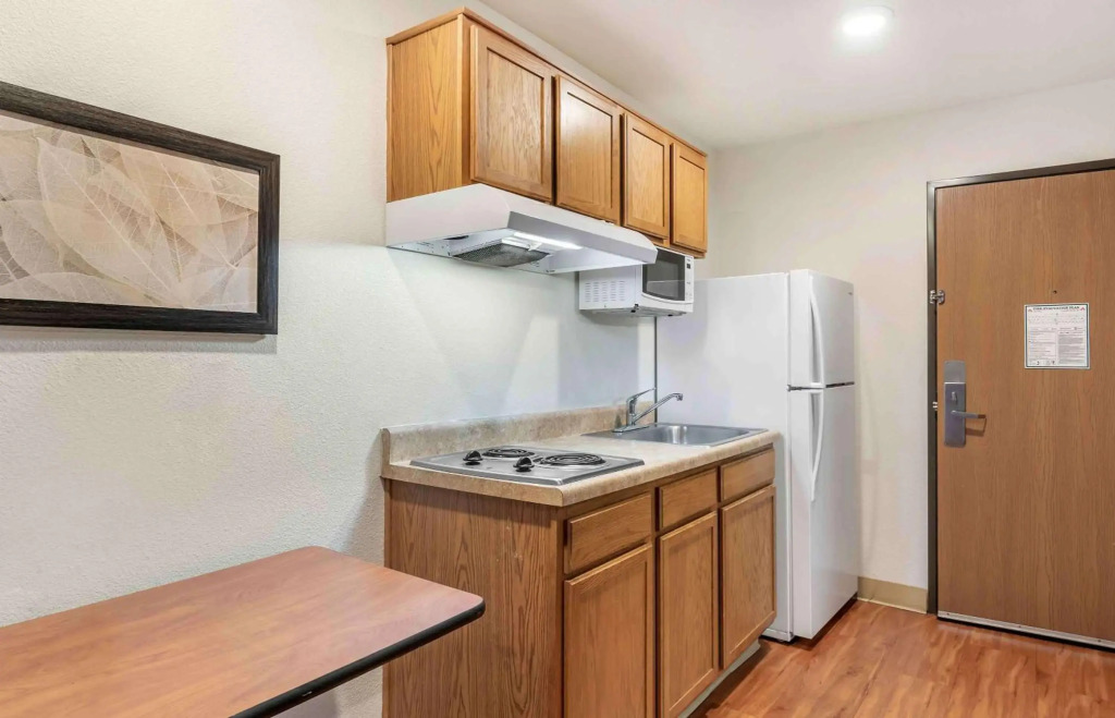 Extended Stay America Select Suites - Louisville - South