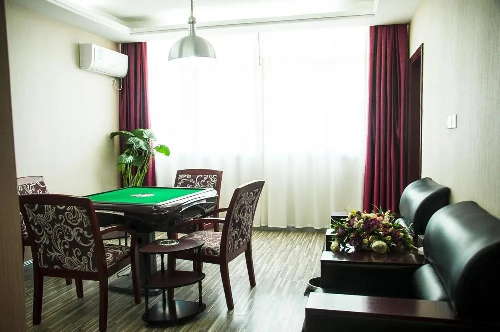 Xianning FX Hotel