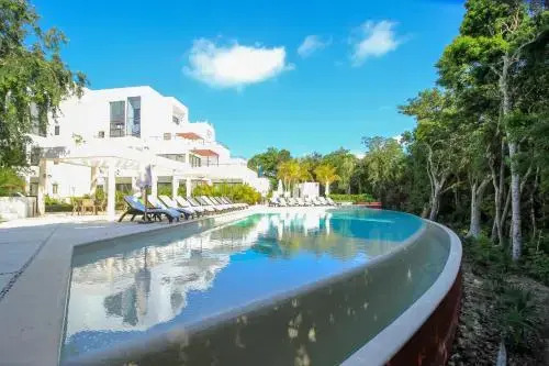 Luxury Apartments with Golf Course View in Resort Grounds