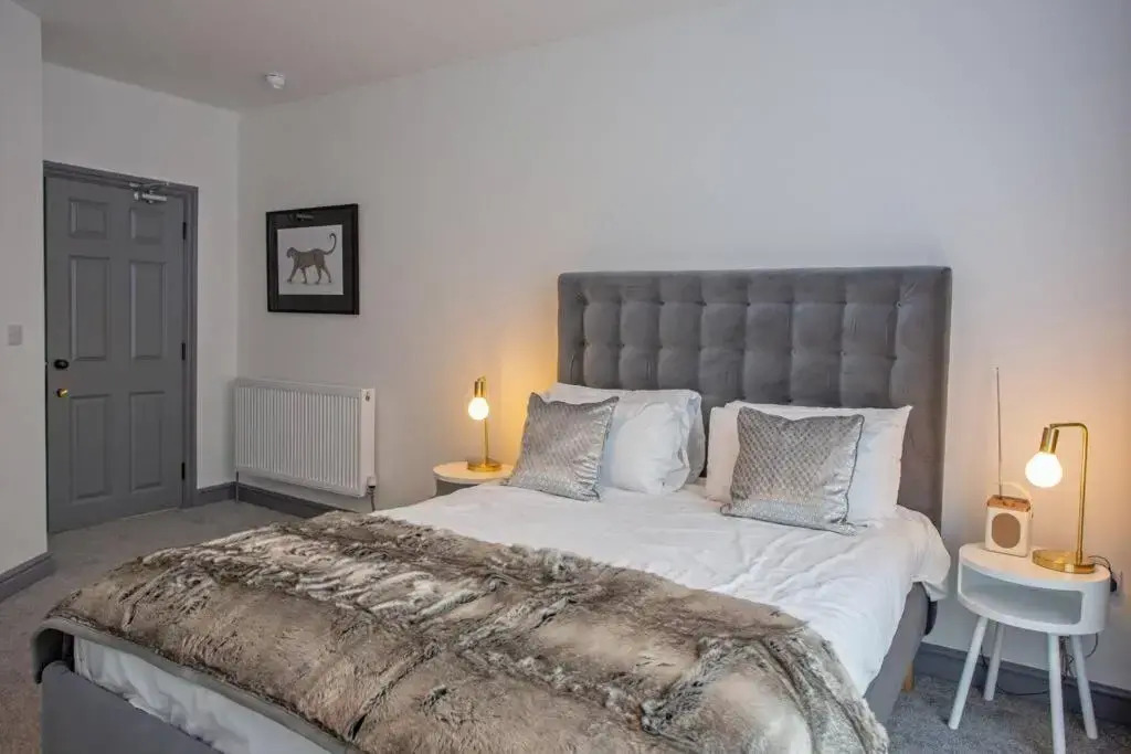 Large Georgian Family Town House