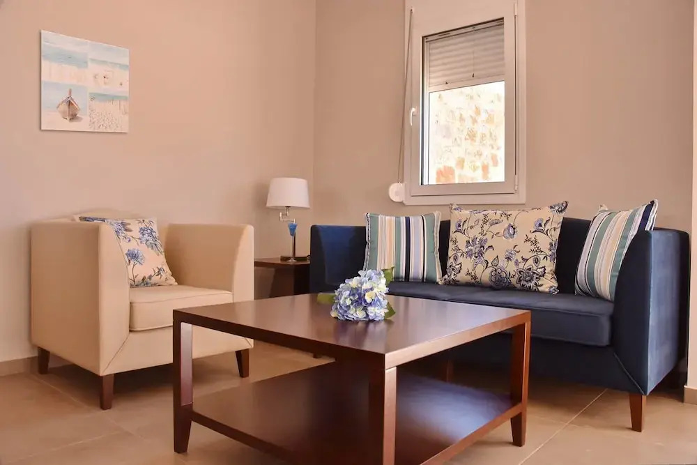 Explore Crete Wail Staying at This Wonderful 2 Bedroom Villa With its own Pool