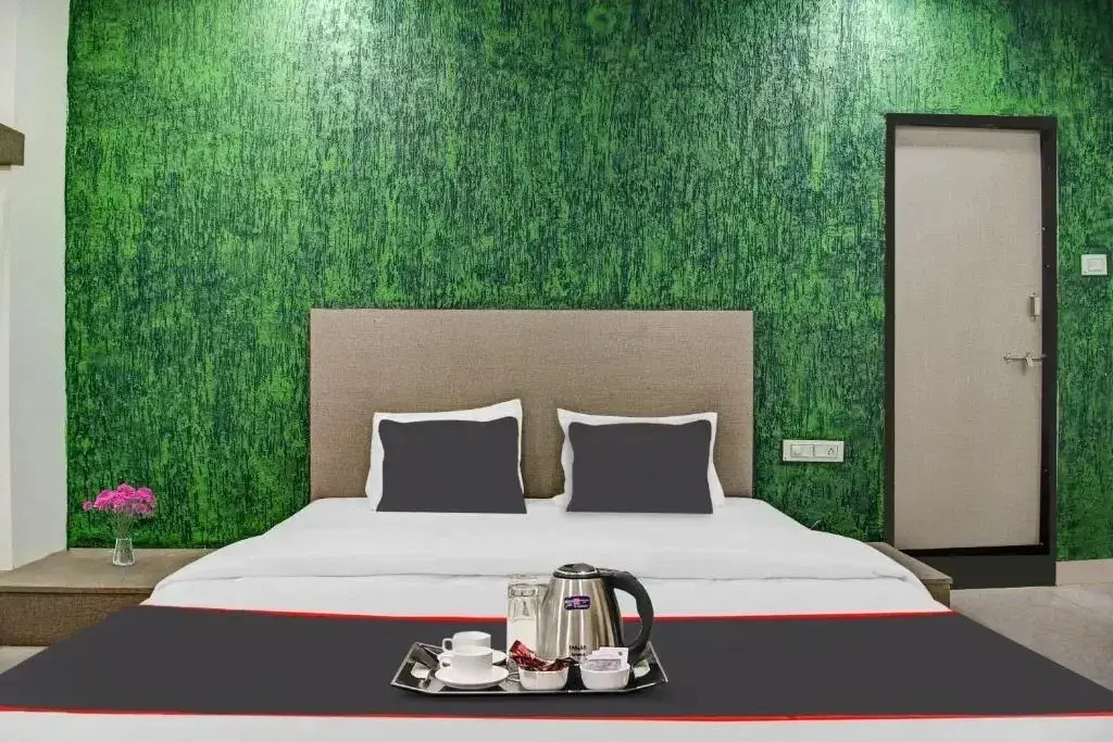 Collection O 70256 Hotel The Wishtler