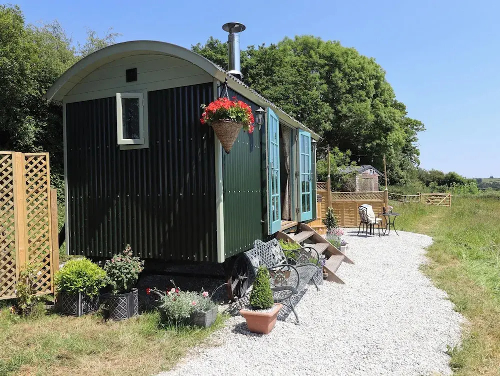 Two Moors Shepherds Hut