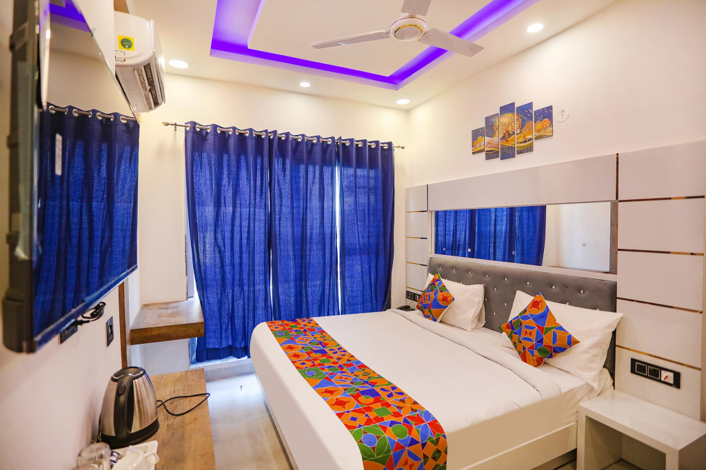 FabHotel F9 Noida Sector 27