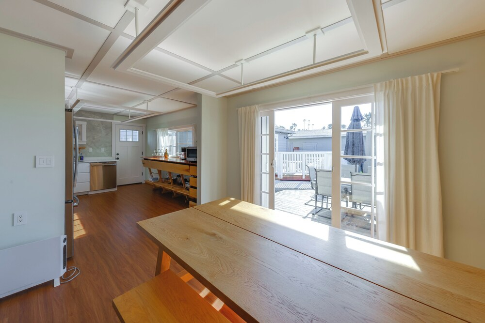4 Blocks to Beach! Pet-friendly Haven in San Diego