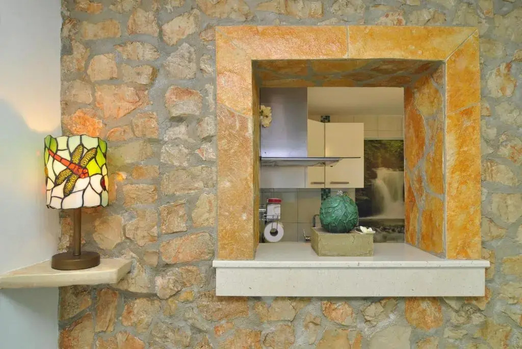 Spacious Modern Apt. With big Patio and sea View