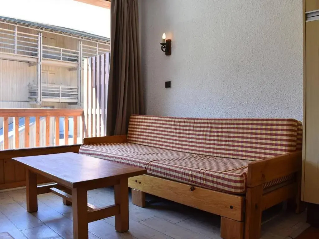 Chalet cosy 6 pers. à 100m des pistes avec garage fermé et parking, Méribel - FR-1-180-411