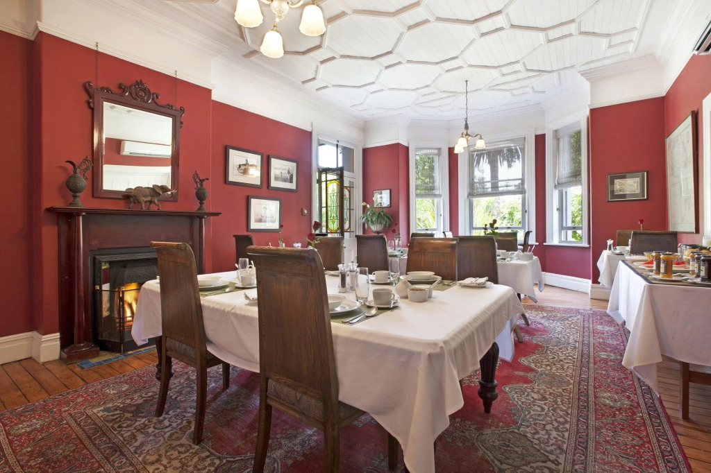 Medindi Manor