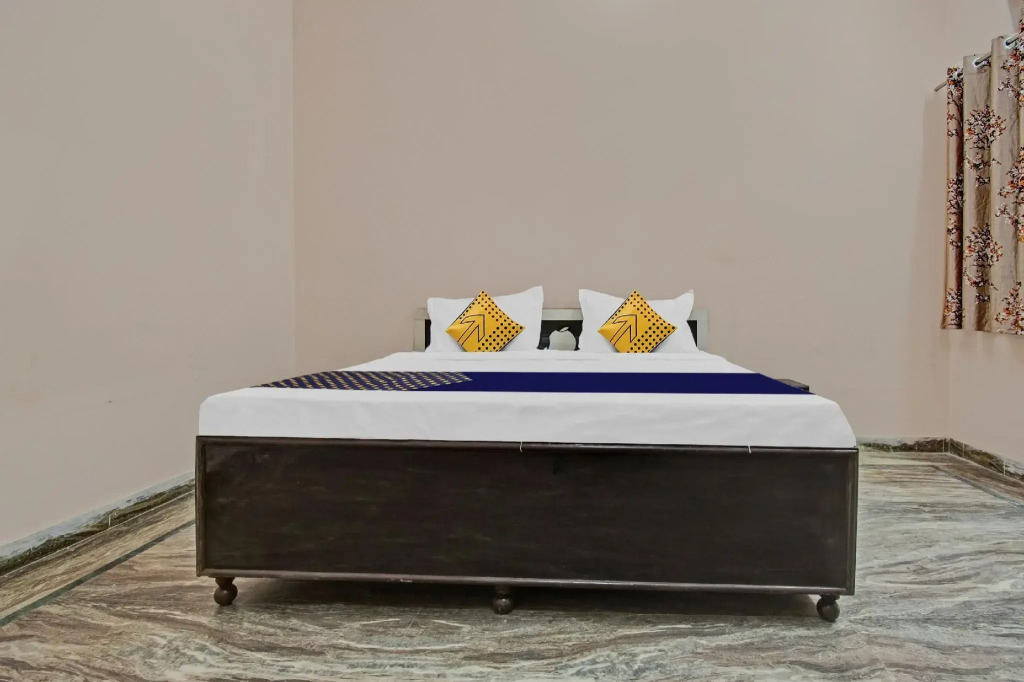 SPOT ON 80638 Hotel Radhe