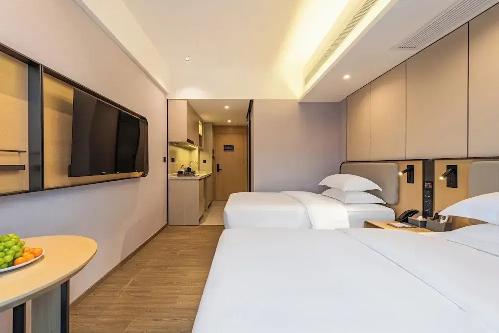 Poltton International Apartment - Guangzhou Knowledge City Wangcun Subway Station