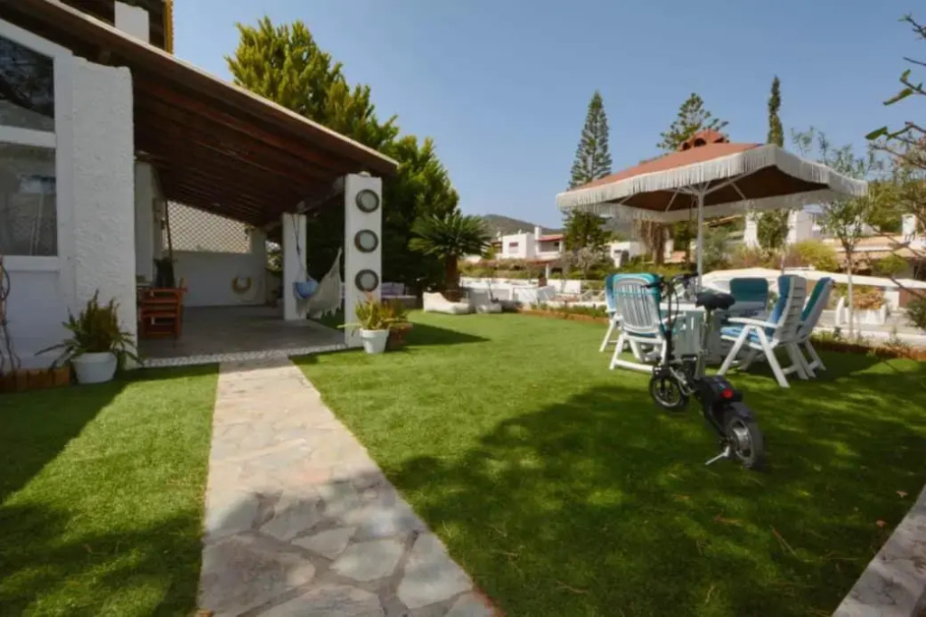 Villasonboard Dock Villa 3 Bed, 3 Bath, Canal, Greek Venice Porto Hydra