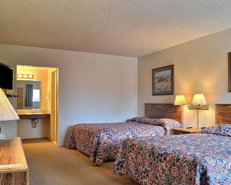Skyline Motor Inn