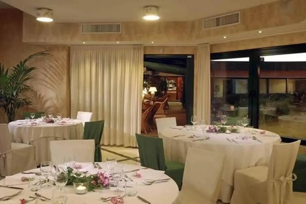 Phi Hotel Emilia