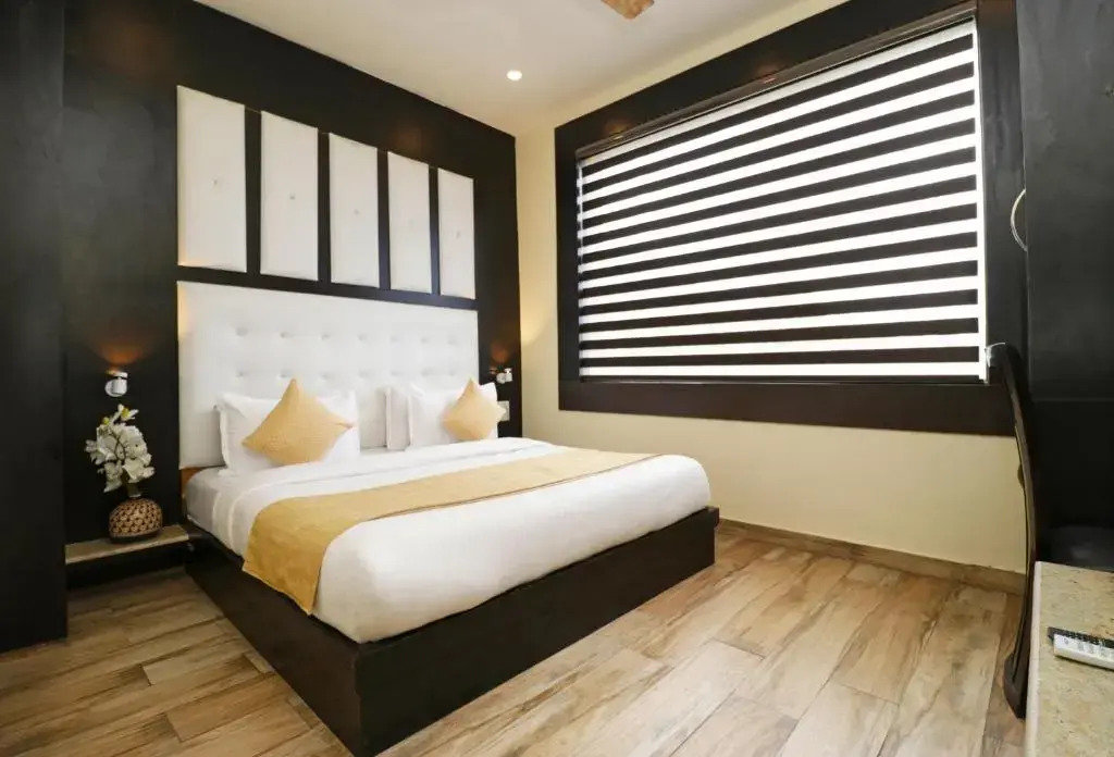 Hotel Mirage Residency