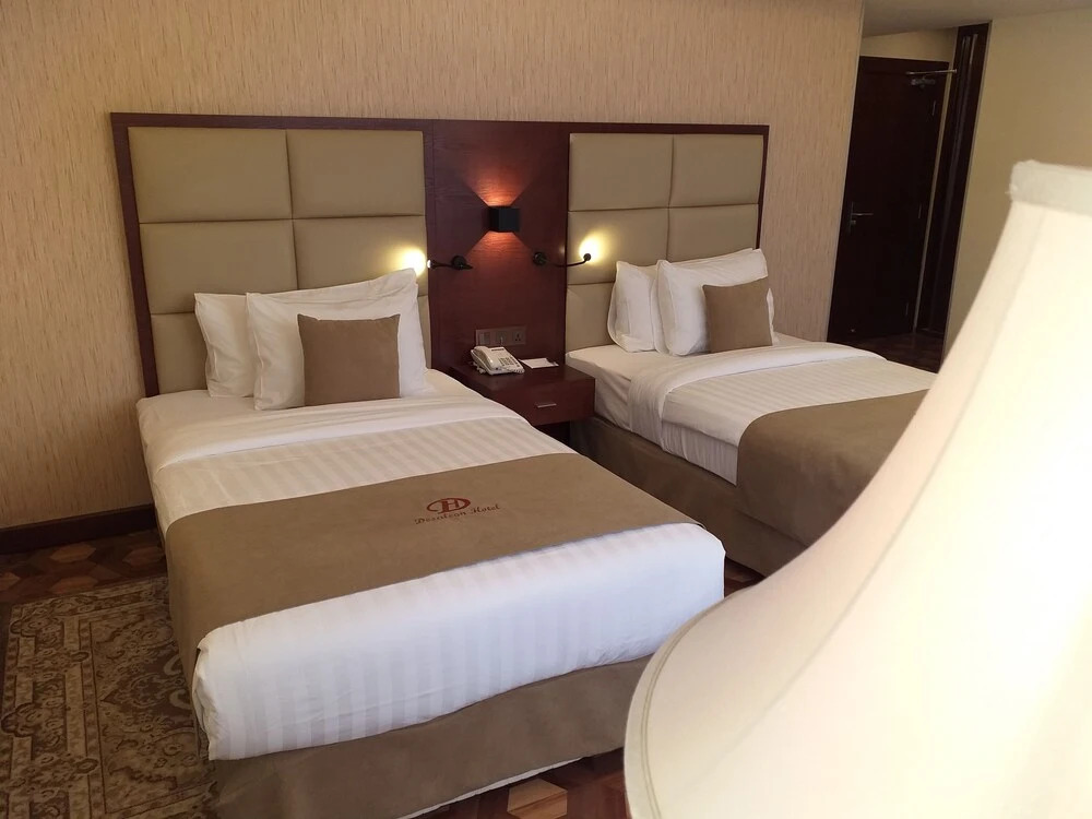 Desalegn Hotels And Resort