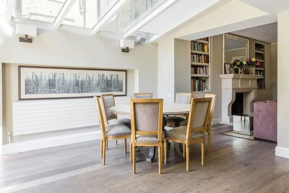 Holland Park Avenue VII by Onefinestay