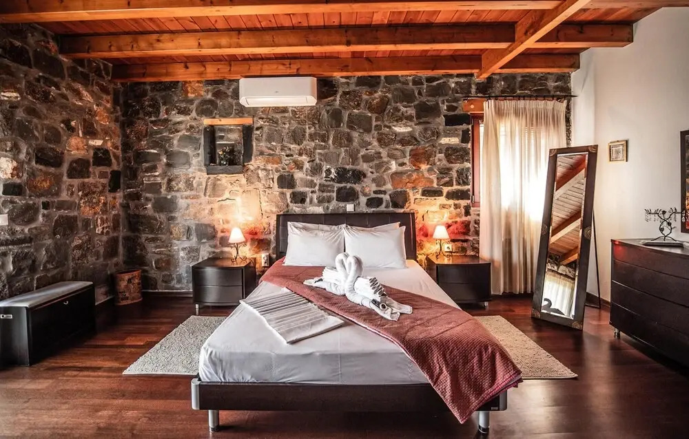 Nice Home in Milatos, Lasithi With 4 Bedrooms, Wifi and Outdoor Swimming Pool