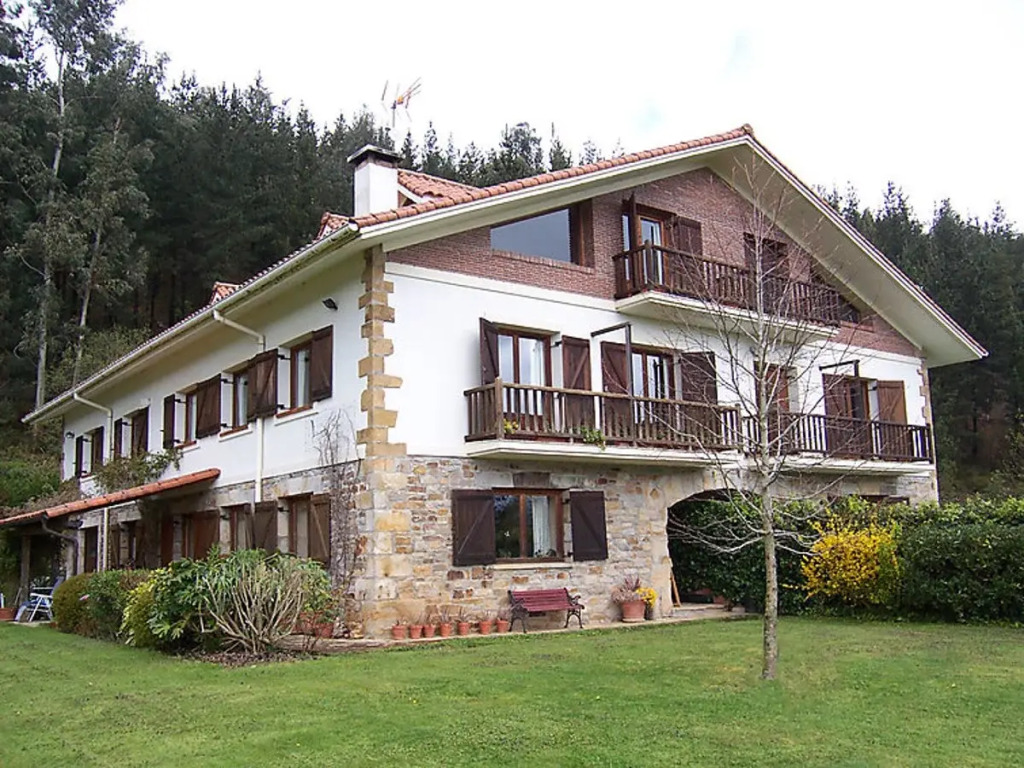 Apartment Urdaibai by Interhome