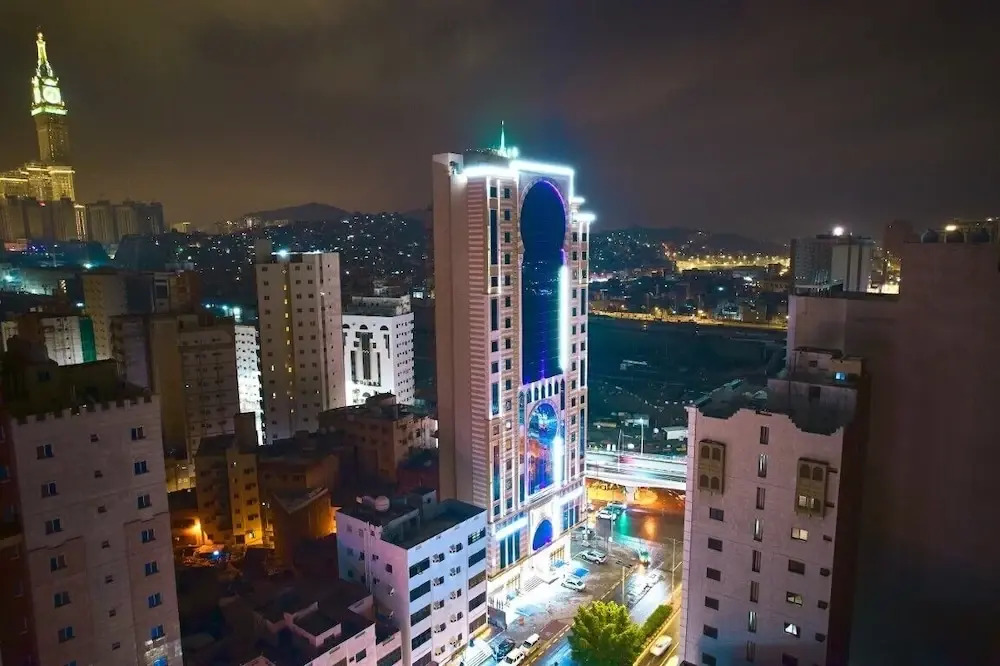 فندق ليمه التاج