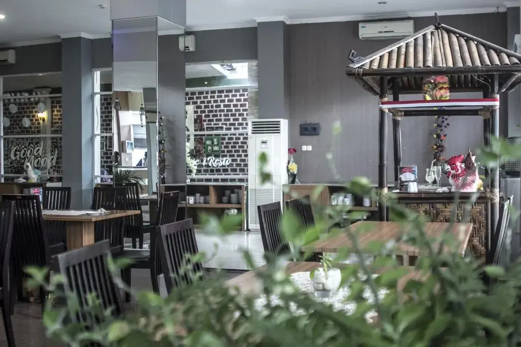 Asoka Luxury Hotel