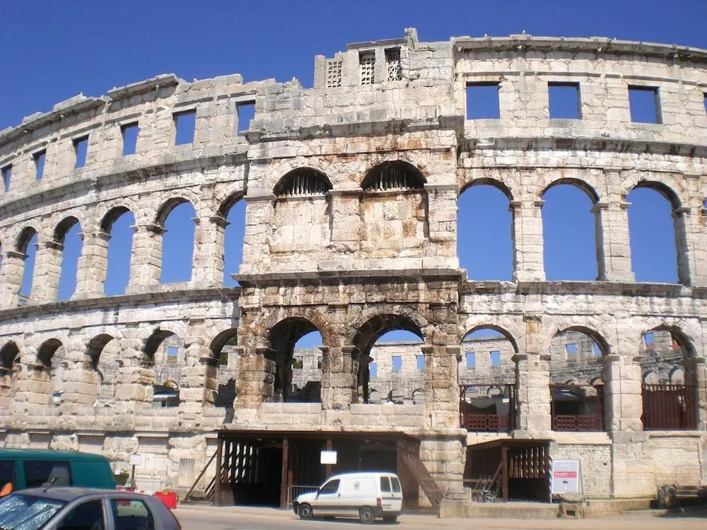 Apartment With 3 Bedrooms in Pula, With Wonderful City View, Terrace and Wifi